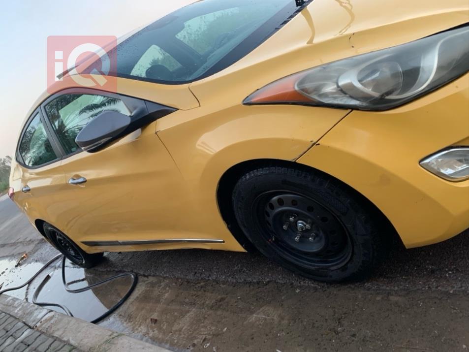هیوندای ئەلەنترا